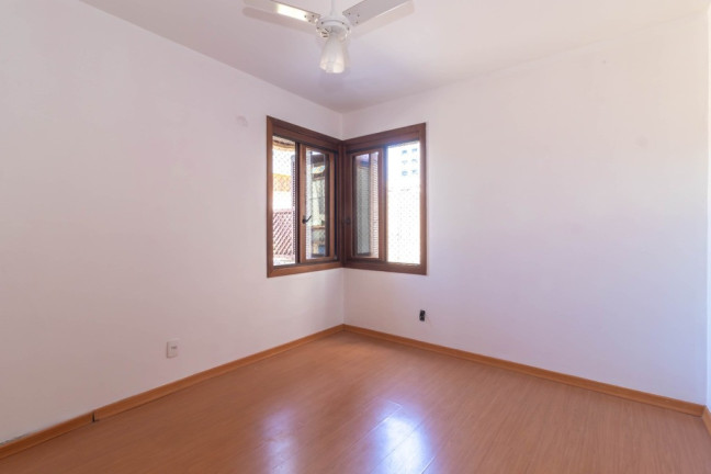 Imagem Imóvel com 3 Quartos à Venda, em Bela Vista - Porto Alegre Imagem Imóvel com 3 Quartos à Venda, em Bela Vista - Porto Alegre