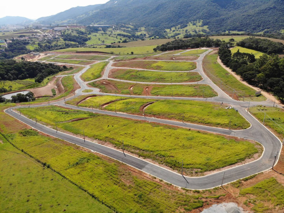 Terreno à Venda, 250 m² em Vargem
