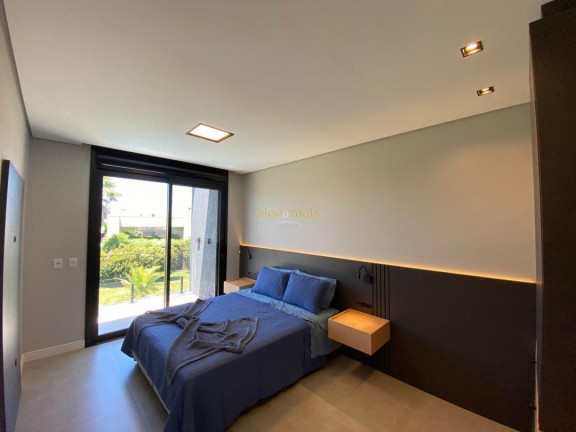 Casa com 4 Quartos à Venda, 195 m² em Condominio Sunset - Xangri-lá