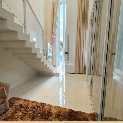 Sobrado com 4 Quartos à Venda, 267 m² em Condomínio Belvedere Ii - Cuiabá