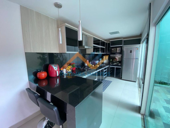 Imagem Casa com 3 Quartos à Venda, 220 m² em Vila Ipanema - Ipatinga