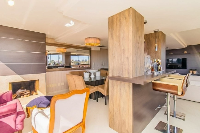 Imagem Cobertura com 3 Quartos à Venda, 324 m² em Jardim Itu - Porto Alegre