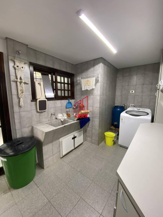 Imagem Casa com 4 Quartos à Venda, 345 m² em Ahú - Curitiba