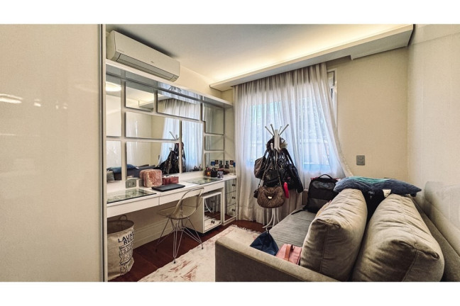 Imagem Casa com 4 Quartos à Venda,  em Alto Da Boa Vista - São Paulo