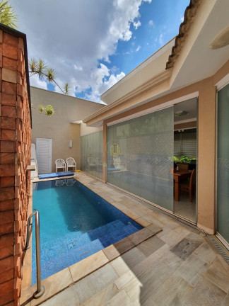 Casa com 3 Quartos à Venda, 240 m² em Loteamento Recanto Do Lago - São José Do Rio Preto