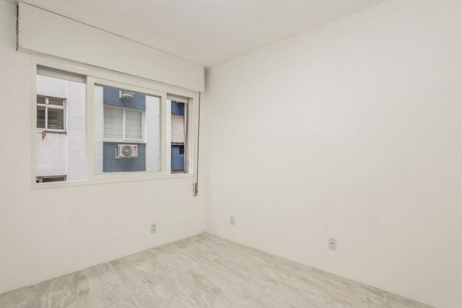 Imagem Imóvel com 1 Quarto à Venda, 39 m² em Centro Histórico - Porto Alegre Imagem Imóvel com 1 Quarto à Venda, 39 m² em Centro Histórico - Porto Alegre