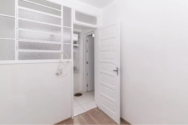 Imagem Apartamento com 2 Quartos à Venda, 69 m² em Vila Ipiranga - Porto Alegre