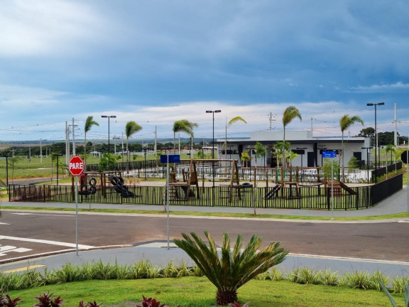 Imagem Terreno à Venda, 250 m² em Nova Lima - Campo Grande Imagem Terreno à Venda, 250 m² em Nova Lima - Campo Grande