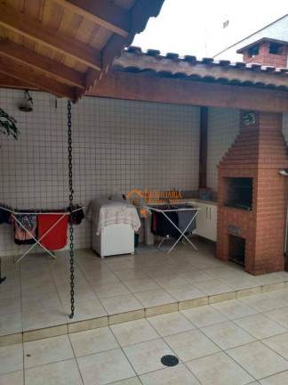 Imagem Sobrado com 3 Quartos à Venda, 191 m² em Jardim Santa Clara - Guarulhos Imagem Sobrado com 3 Quartos à Venda, 191 m² em Jardim Santa Clara - Guarulhos