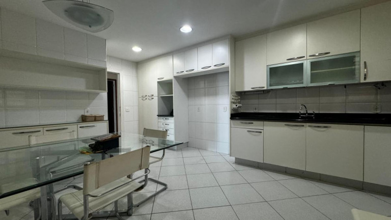 Imagem Apartamento com 4 Quartos à Venda, 250 m² em Barra Da Tijuca - Rio De Janeiro