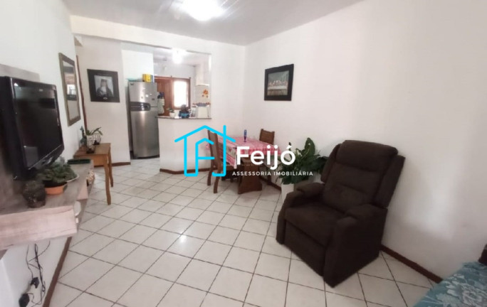 Imagem Casa com 2 Quartos à Venda, 51 m² em Hípica - Porto Alegre Imagem Casa com 2 Quartos à Venda, 51 m² em Hípica - Porto Alegre
