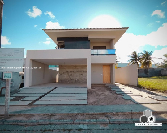 Imagem Casa com 3 Quartos à Venda, 158 m²