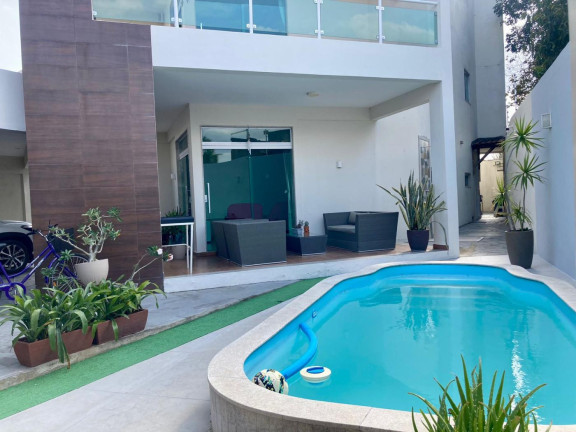 Imagem Casa com 9 Quartos à Venda, 340 m² em Limoeiro - Limoeiro