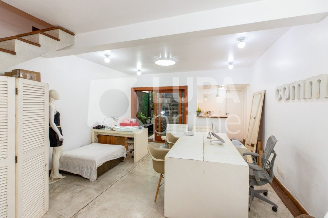 Imagem Casa com 3 Quartos à Venda, 100 m² em Jardins - São Paulo