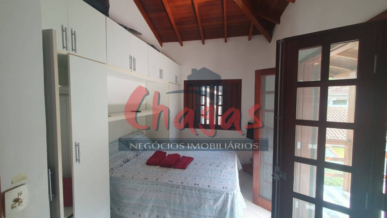 Imagem Casa com 4 Quartos à Venda, em Caraguatatuba Imagem Casa com 4 Quartos à Venda, em Caraguatatuba
