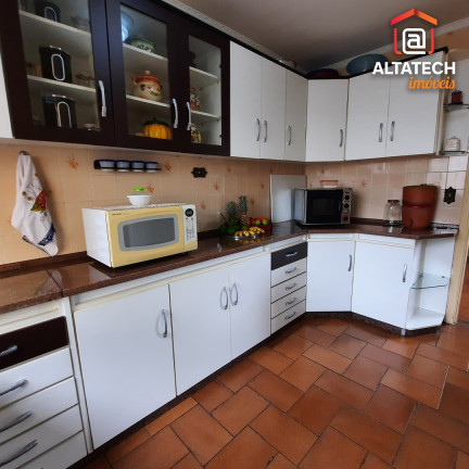 Imagem Casa com 2 Quartos à Venda, 223 m² em Jardim Ipê - Poços De Caldas