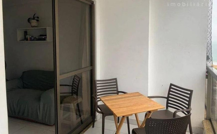 Imagem Apartamento com 1 Quarto à Venda, 60 m² em Itapuã