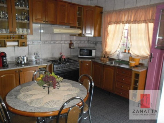 Imagem Casa com 3 Quartos à Venda, 270 m² em Santo Inácio - Esteio