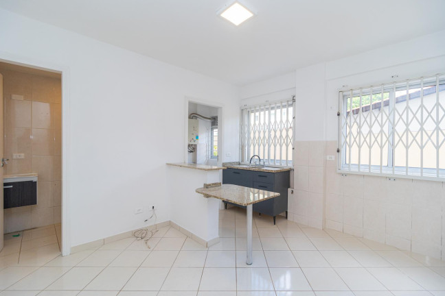 Apartamento com 1 Quarto para Alugar, 30 m² em água Verde - Curitiba