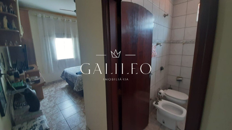 Imagem Sobrado com 4 Quartos à Venda, 183 m² em Vila Vianelo - Jundiaí