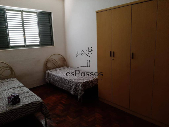 Imagem Casa com 5 Quartos à Venda, 680 m² em Centro - Florestal