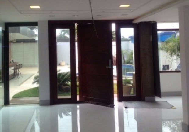 Imagem Casa com 4 Quartos à Venda, 250 m² em Enseada Azul - Guarapari