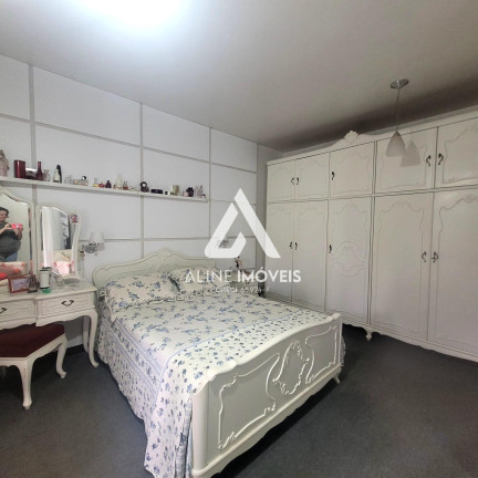 Imagem Casa com 2 Quartos à Venda, 337 m² em Centro - Cruz Alta Imagem Casa com 2 Quartos à Venda, 337 m² em Centro - Cruz Alta