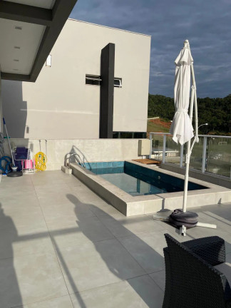 Imagem Casa com 3 Quartos à Venda, 402 m² em Camboriú - Camboriú Imagem Casa com 3 Quartos à Venda, 402 m² em Camboriú - Camboriú