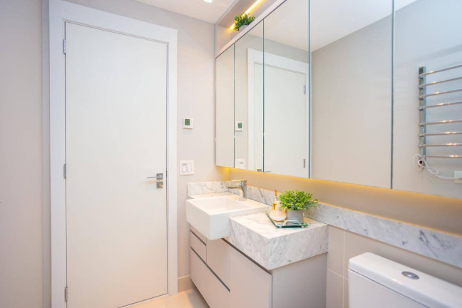 Imagem Apartamento com 2 Quartos à Venda, 91 m² em água Verde - Curitiba