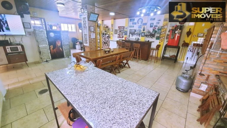 Imagem Casa com 2 Quartos à Venda, 175 m² em Centro - Pelotas Imagem Casa com 2 Quartos à Venda, 175 m² em Centro - Pelotas
