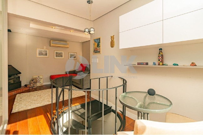 Imagem Imóvel com 1 Quarto à Venda, 80 m² em Bela Vista - Porto Alegre Imagem Imóvel com 1 Quarto à Venda, 80 m² em Bela Vista - Porto Alegre