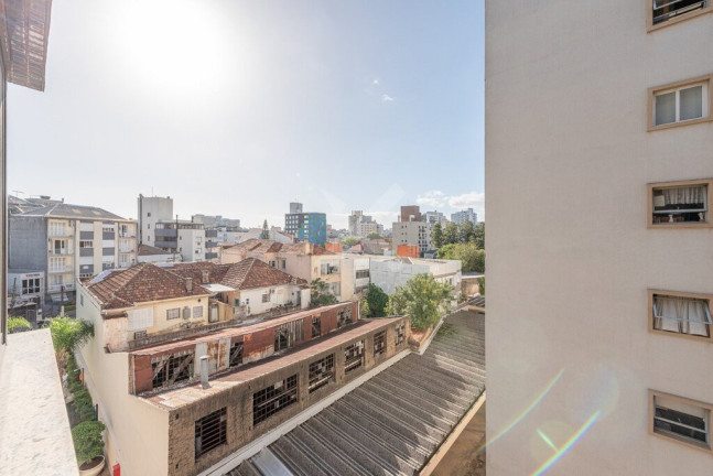 Imagem Imóvel com 2 Quartos à Venda, em Rio Branco - Porto Alegre Imagem Imóvel com 2 Quartos à Venda, em Rio Branco - Porto Alegre