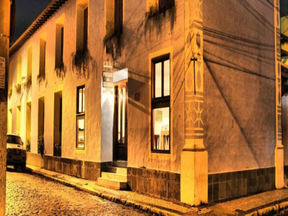 Sobrado com 18 Quartos à Venda, 300 m² em Centro - São Sebastião