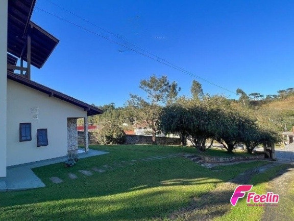 Imagem Casa com 3 Quartos à Venda, 236 m² em Centro - Rancho Queimado Imagem Casa com 3 Quartos à Venda, 236 m² em Centro - Rancho Queimado