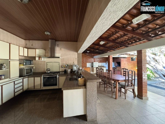 Imagem Casa com 4 Quartos à Venda, 390 m² em Setor Coimbra - Goiânia