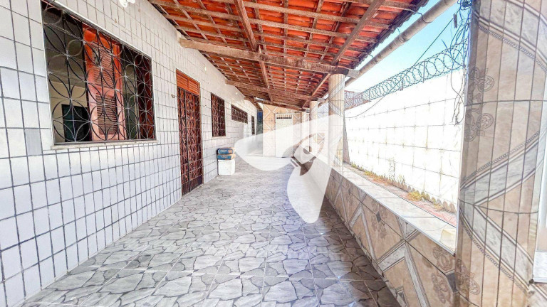 Imagem Casa com 4 Quartos à Venda, 177 m² em Manuel Sátiro - Fortaleza Imagem Casa com 4 Quartos à Venda, 177 m² em Manuel Sátiro - Fortaleza