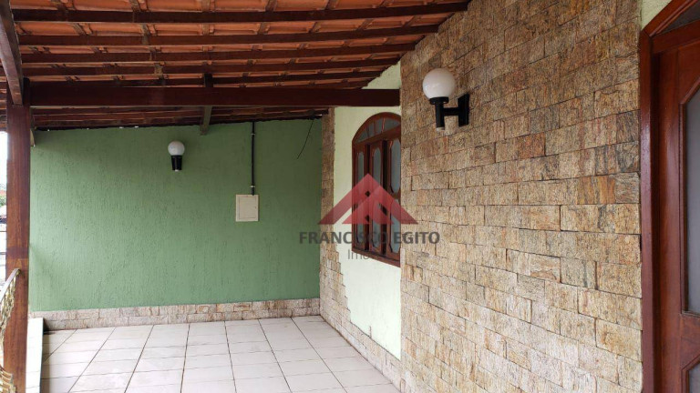 Imagem Sobrado com 3 Quartos à Venda, 250 m² em Centro - São Gonçalo Imagem Sobrado com 3 Quartos à Venda, 250 m² em Centro - São Gonçalo