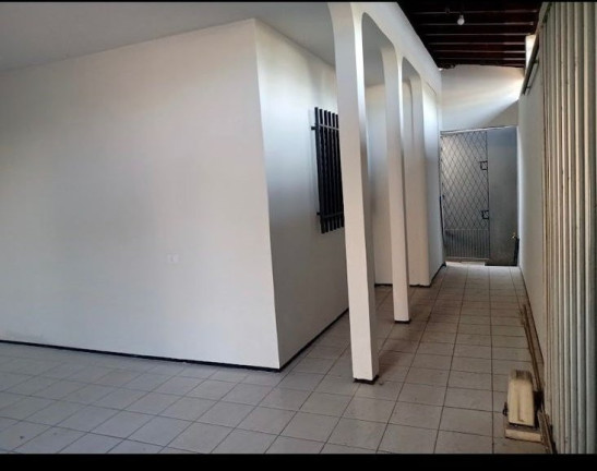 Imagem Casa com 2 Quartos à Venda, 250 m² em Saci - Teresina