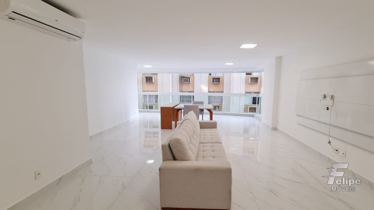 Imagem Imóvel com 3 Quartos à Venda, 140 m² em Praia Da Costa - Vila Velha
