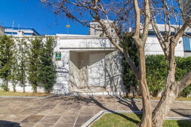Casa com 6 Quartos à Venda, 570 m² em Três Figueiras - Porto Alegre
