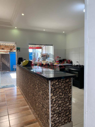 Imagem Casa com 2 Quartos à Venda, 210 m² em Perequê Mirim - Caraguatatuba