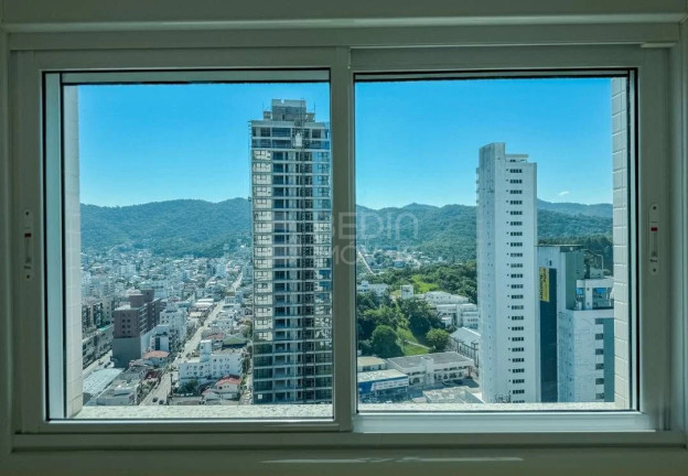 Imagem Apartamento com 3 Quartos à Venda, 114 m² em Centro - Balneário Camboriú Imagem Apartamento com 3 Quartos à Venda, 114 m² em Centro - Balneário Camboriú