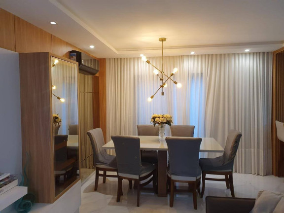 Imagem Sobrado com 3 Quartos à Venda, 182 m² em Xaxim - Curitiba