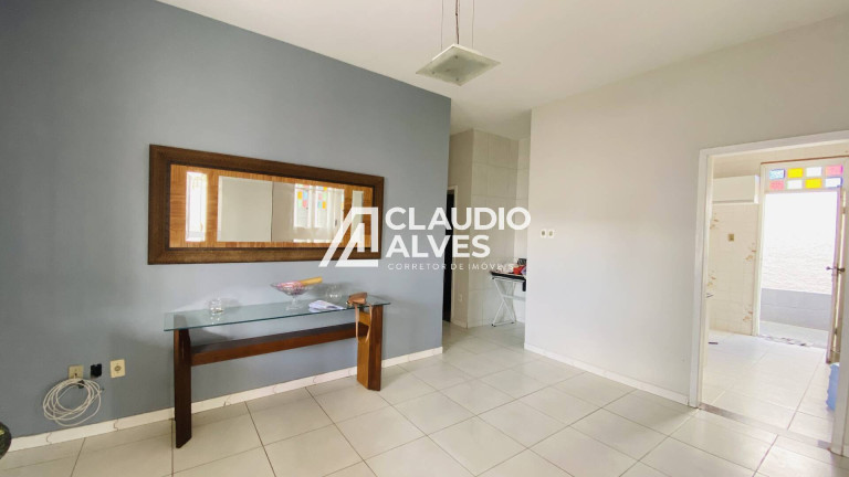 Imagem Casa com 5 Quartos à Venda, 200 m² em São João - Feira De Santana