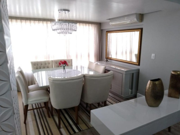 Imagem Imóvel com 3 Quartos à Venda, 114 m² em Pioneiros - Balneário Camboriú