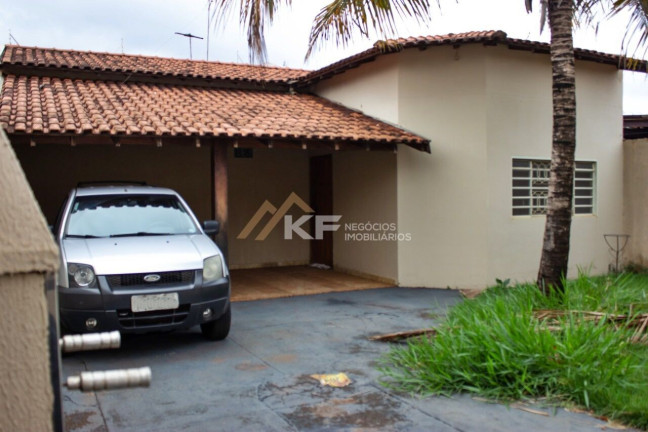 Imagem Casa com 2 Quartos à Venda, 78 m² em Centro - Jardinópolis