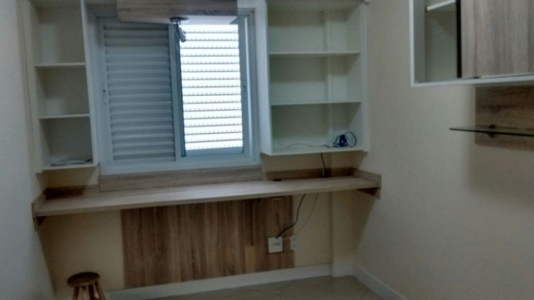 Imagem Apartamento com 3 Quartos para Alugar,  em Centro - Jacareí