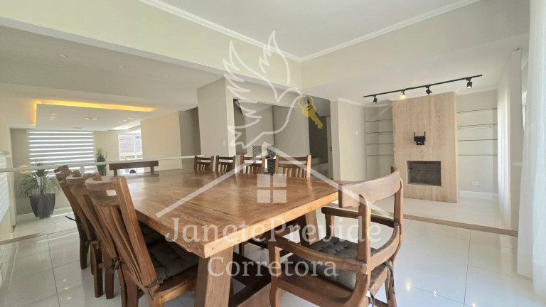 Casa de Condomínio com 4 Quartos para Alugar, 385 m² em Alphaville - Santana De Parnaíba