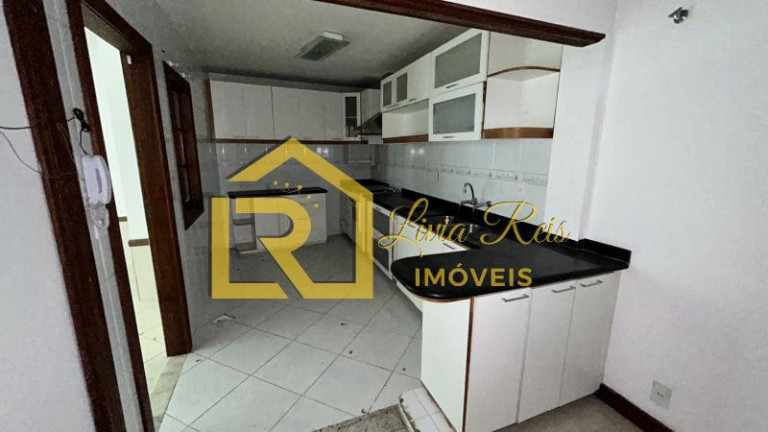 Imagem Casa com 5 Quartos para Alugar, 250 m² em Costazul - Rio Das Ostras