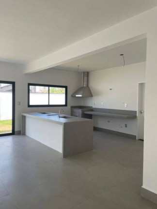 Imagem Casa com 3 Quartos à Venda, 230 m² em Vila Costa - Taubaté